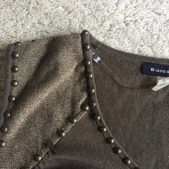 sleeveless Bianca Nygard dressy t-shirt - Picture 3 of 5